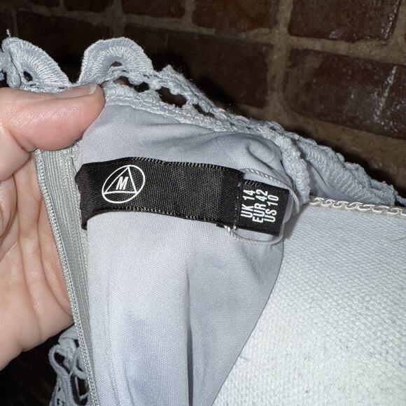 Misguided NWT High Neck Structured Lace Midi Dress Grey Sz 10 Body Con Cutout - Picture 11 of 16